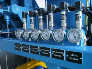 Manometeroversigt CNG kompressor Meldgaard Miljø Aalborg